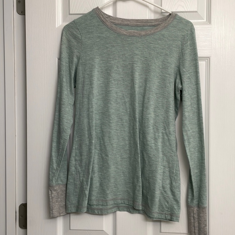Long sleeve tee